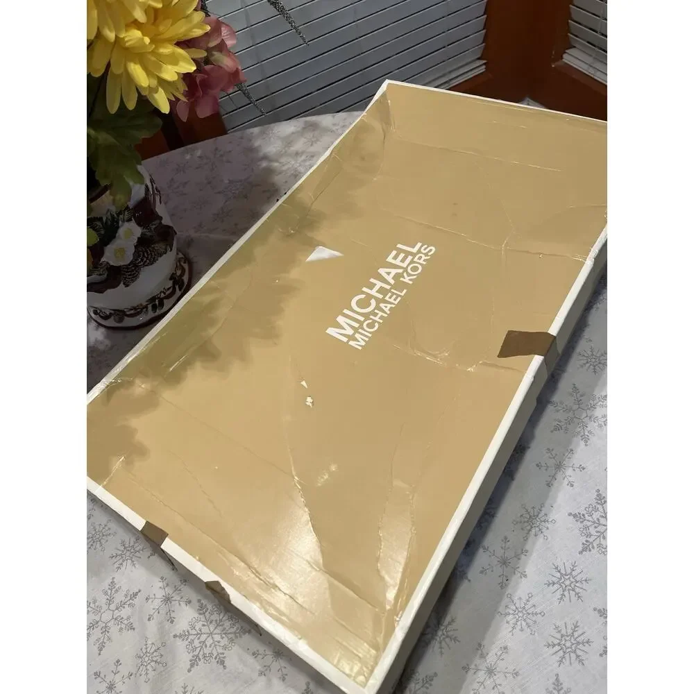 NEW MICHAEL KORS Dawn Faux Black Shearling Boots - Size 11 - Picture 10 of 12